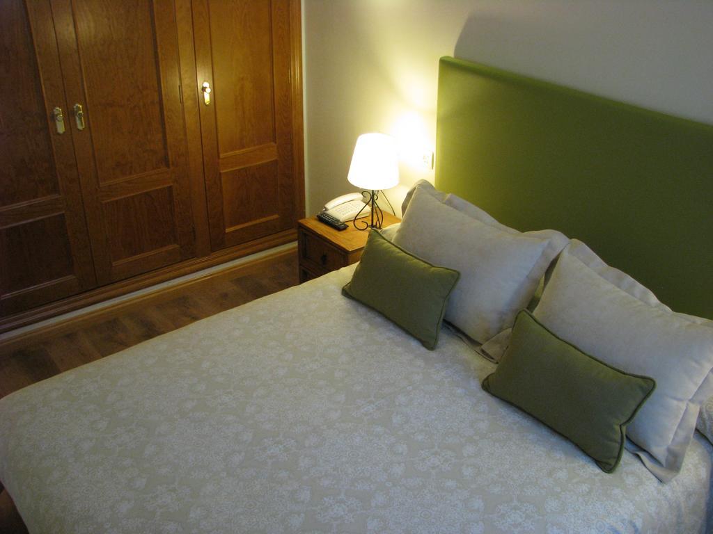 Aparthotel Sarrato Sallent de Gállego Buitenkant foto