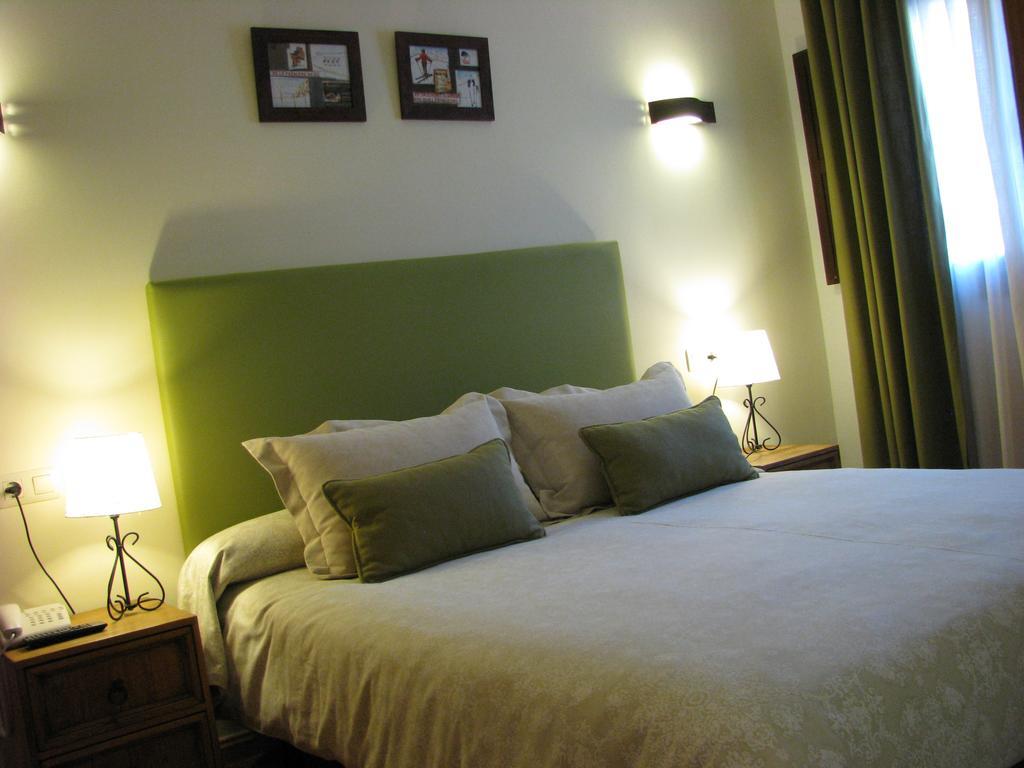 Aparthotel Sarrato Sallent de Gállego Buitenkant foto